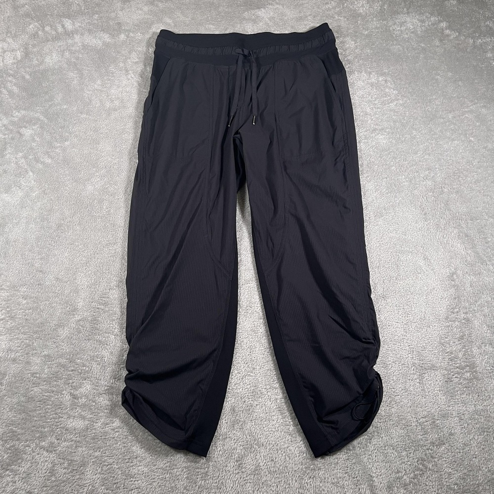 Lululemon Dance Studio Crop‎ Womens 8 Black Mid-Rise Lightweight Cinch Hem